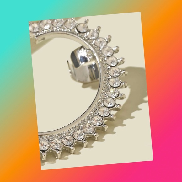 COPY - Diamond Ear Climber/ Cuff - Picture 3 of 3